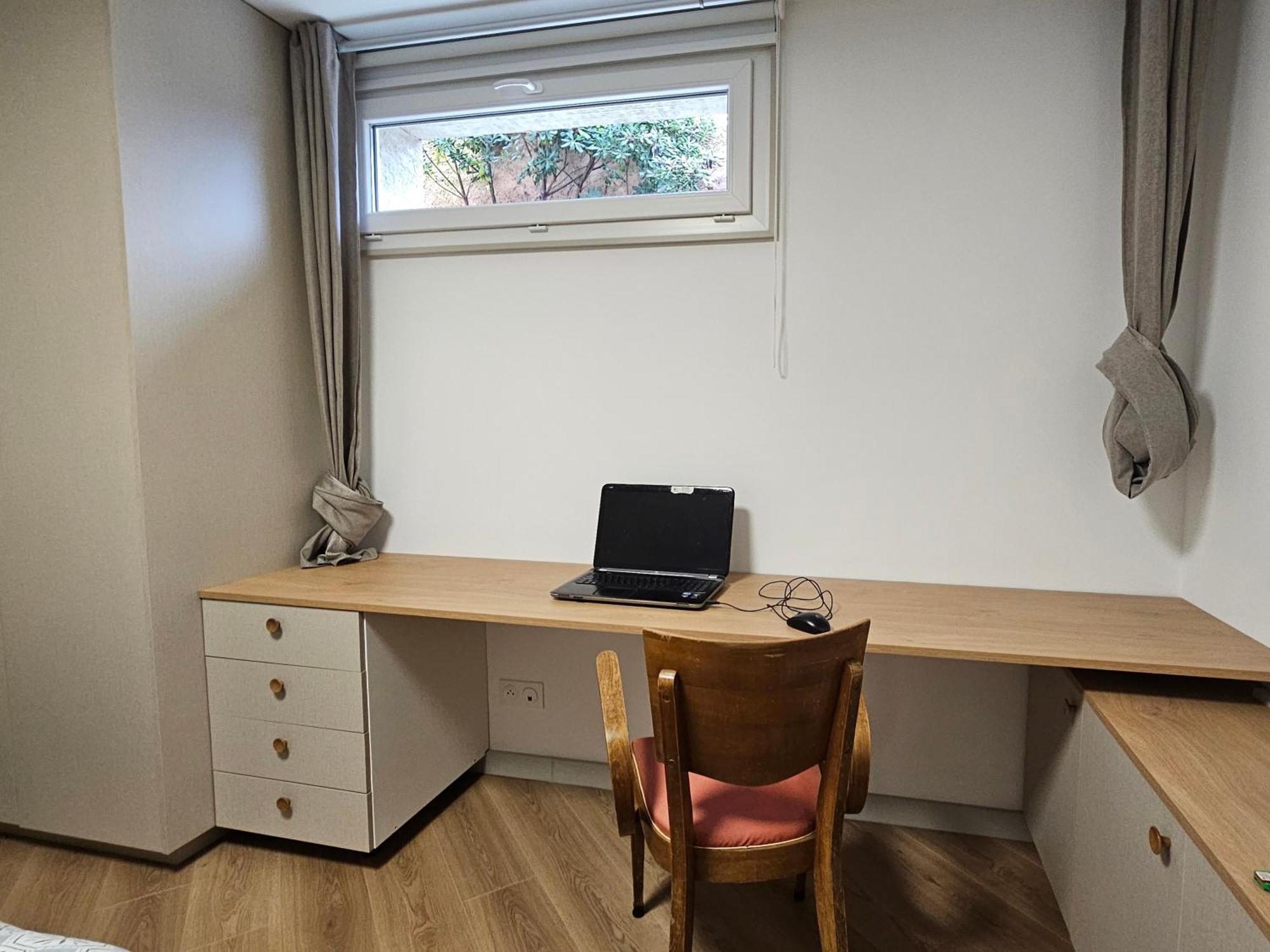 La Maison Bleue Saint-Mitre-les-Remparts 部屋 写真